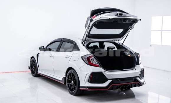 Buy Used Honda Civic White Car in Bangkok in Bangkok Buy Used Honda Civic White Car in Bangkok in Bangkok