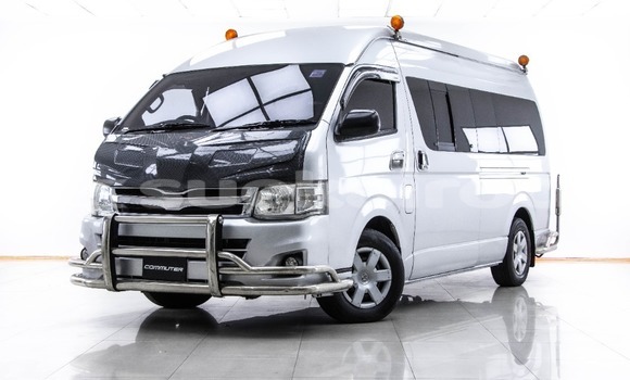 ซื้อ รถมือสอง Toyota Commuter อื่น ๆ รถยนต์ ใน %{เมือง} ใน กรุงเทพมหานคร