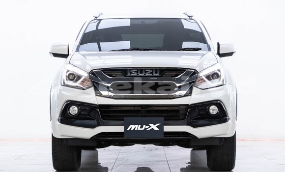 Buy Used Isuzu MU-X White Car in Bangkok in Bangkok Buy Used Isuzu MU-X White Car in Bangkok in Bangkok