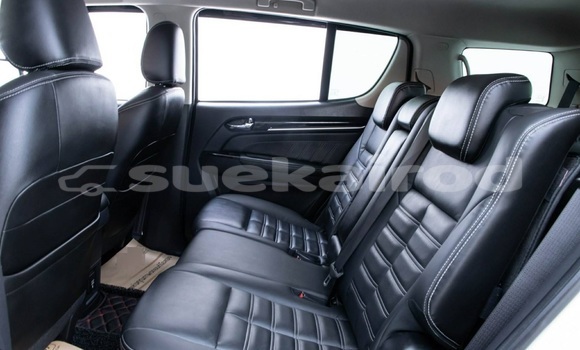 Buy Used Isuzu MU-X White Car in Bangkok in Bangkok Buy Used Isuzu MU-X White Car in Bangkok in Bangkok