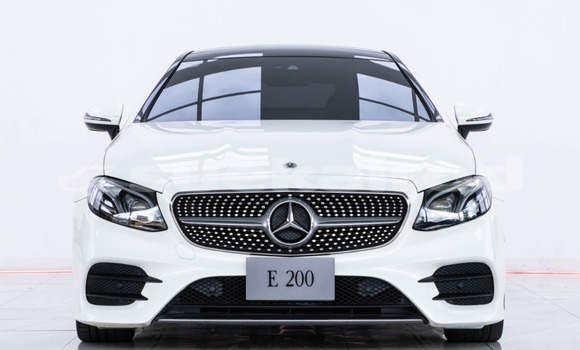 Buy Used Mercedes‒Benz E–Class White Car in Bangkok in Bangkok Buy Used Mercedes‒Benz E–Class White Car in Bangkok in Bangkok