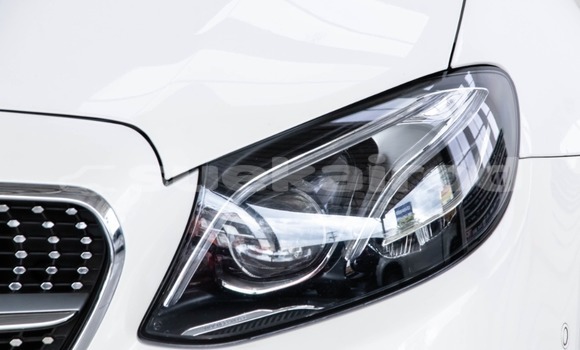 Buy Used Mercedes‒Benz E–Class White Car in Bangkok in Bangkok Buy Used Mercedes‒Benz E–Class White Car in Bangkok in Bangkok