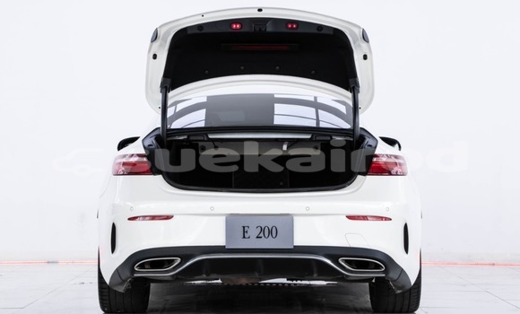 Buy Used Mercedes‒Benz E–Class White Car in Bangkok in Bangkok Buy Used Mercedes‒Benz E–Class White Car in Bangkok in Bangkok