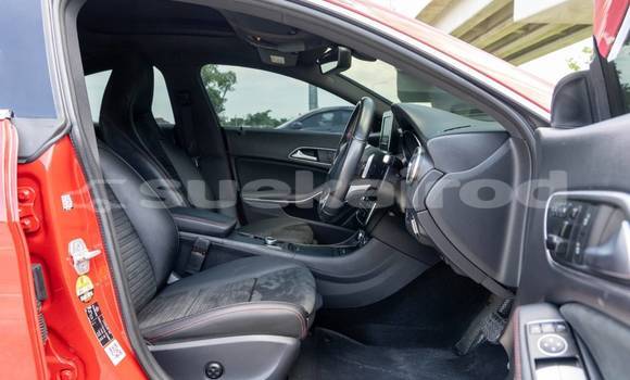 ซื้อ รถมือสอง Mercedes‒Benz C–Class สีแดง รถยนต์ ใน %{เมือง} ใน กรุงเทพมหานคร ซื้อ รถมือสอง Mercedes‒Benz C–Class สีแดง รถยนต์ ใน %{เมือง} ใน กรุงเทพมหานคร