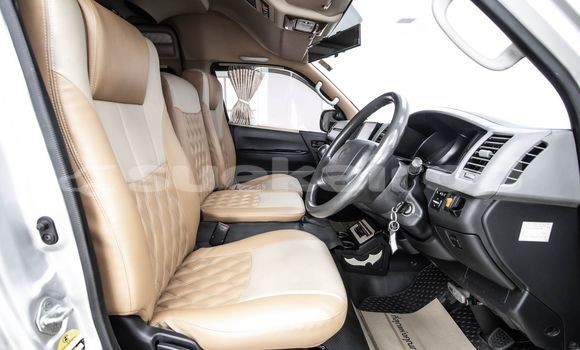 Buy Used Toyota Commuter Other Car in Bangkok in Bangkok Buy Used Toyota Commuter Other Car in Bangkok in Bangkok