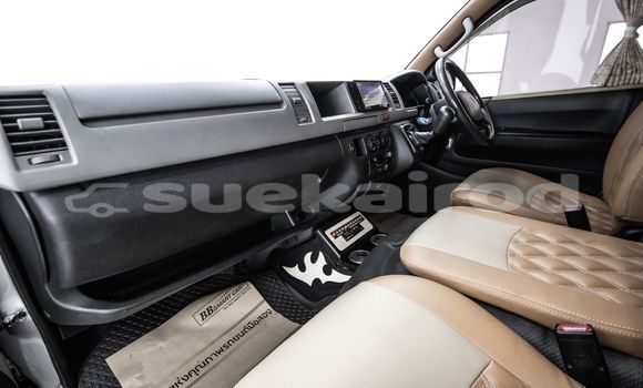 Buy Used Toyota Commuter Other Car in Bangkok in Bangkok Buy Used Toyota Commuter Other Car in Bangkok in Bangkok