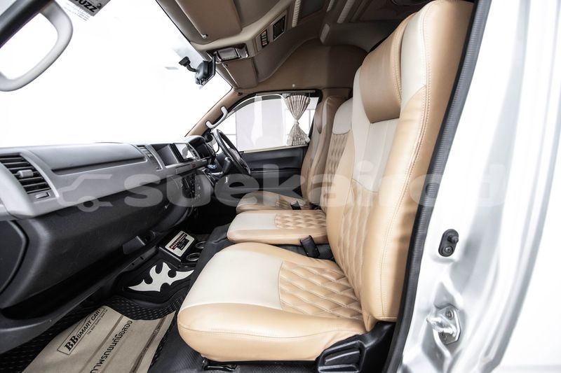 Big with watermark toyota commuter bangkok bangkok 62203