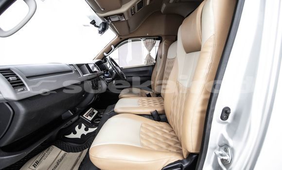 Buy Used Toyota Commuter Other Car in Bangkok in Bangkok Buy Used Toyota Commuter Other Car in Bangkok in Bangkok