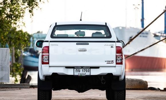 ซื้อ รถมือสอง Toyota Hiluxe VIGO ขาว รถยนต์ ใน %{เมือง} ใน สมุทรสาคร ซื้อ รถมือสอง Toyota Hiluxe VIGO ขาว รถยนต์ ใน %{เมือง} ใน สมุทรสาคร