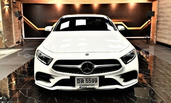 ซื้อ รถมือสอง Mercedes-Benz CLS-klasse ขาว รถยนต์ ใน %{เมือง} ใน กรุงเทพมหานคร ซื้อ รถมือสอง Mercedes-Benz CLS-klasse ขาว รถยนต์ ใน %{เมือง} ใน กรุงเทพมหานคร