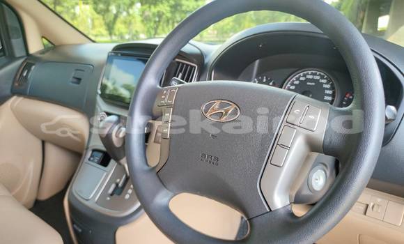 Buy Used Hyundai H1 Black Car in Bangkok in Bangkok Buy Used Hyundai H1 Black Car in Bangkok in Bangkok