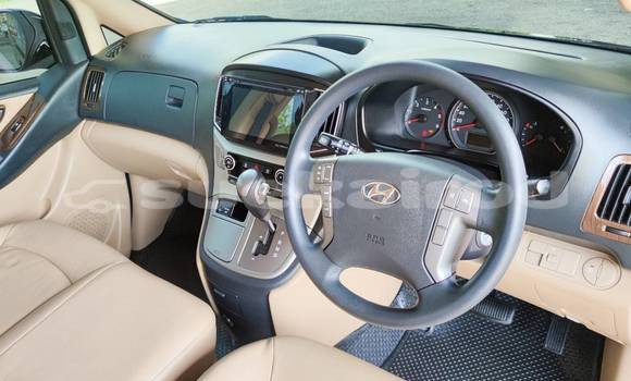 Buy Used Hyundai H1 Black Car in Bangkok in Bangkok Buy Used Hyundai H1 Black Car in Bangkok in Bangkok