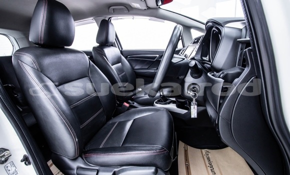 Buy Used Honda Jazz White Car in Bangkok in Bangkok Buy Used Honda Jazz White Car in Bangkok in Bangkok