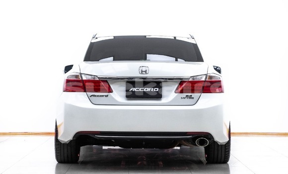 ซื้อ รถมือสอง Honda Accord ขาว รถยนต์ ใน %{เมือง} ใน กรุงเทพมหานคร ซื้อ รถมือสอง Honda Accord ขาว รถยนต์ ใน %{เมือง} ใน กรุงเทพมหานคร