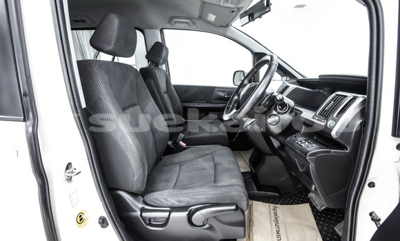 Buy Used Honda Stepwgn White Car in Bangkok in Bangkok Buy Used Honda Stepwgn White Car in Bangkok in Bangkok