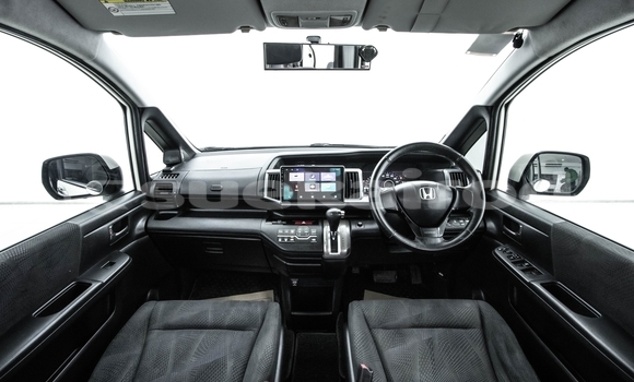 Buy Used Honda Stepwgn White Car in Bangkok in Bangkok Buy Used Honda Stepwgn White Car in Bangkok in Bangkok