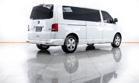 ซื้อ รถมือสอง Volkswagen Caravelle ขาว รถยนต์ ใน %{เมือง} ใน กรุงเทพมหานคร ซื้อ รถมือสอง Volkswagen Caravelle ขาว รถยนต์ ใน %{เมือง} ใน กรุงเทพมหานคร