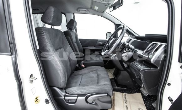 Buy Used Honda Stepwgn White Car in Bangkok in Bangkok Buy Used Honda Stepwgn White Car in Bangkok in Bangkok