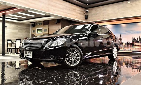 Buy Used Mercedes-Benz E200 Black Car in Bangkok in Bangkok