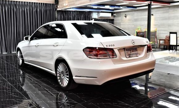 ซื้อ รถมือสอง Mercedes-Benz E200 ขาว รถยนต์ ใน %{เมือง} ใน กรุงเทพมหานคร ซื้อ รถมือสอง Mercedes-Benz E200 ขาว รถยนต์ ใน %{เมือง} ใน กรุงเทพมหานคร