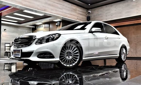 ซื้อ รถมือสอง Mercedes-Benz E200 ขาว รถยนต์ ใน %{เมือง} ใน กรุงเทพมหานคร ซื้อ รถมือสอง Mercedes-Benz E200 ขาว รถยนต์ ใน %{เมือง} ใน กรุงเทพมหานคร