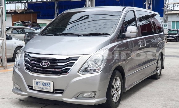 Buy Used Hyundai H1 Other Car in Bangkok in Bangkok