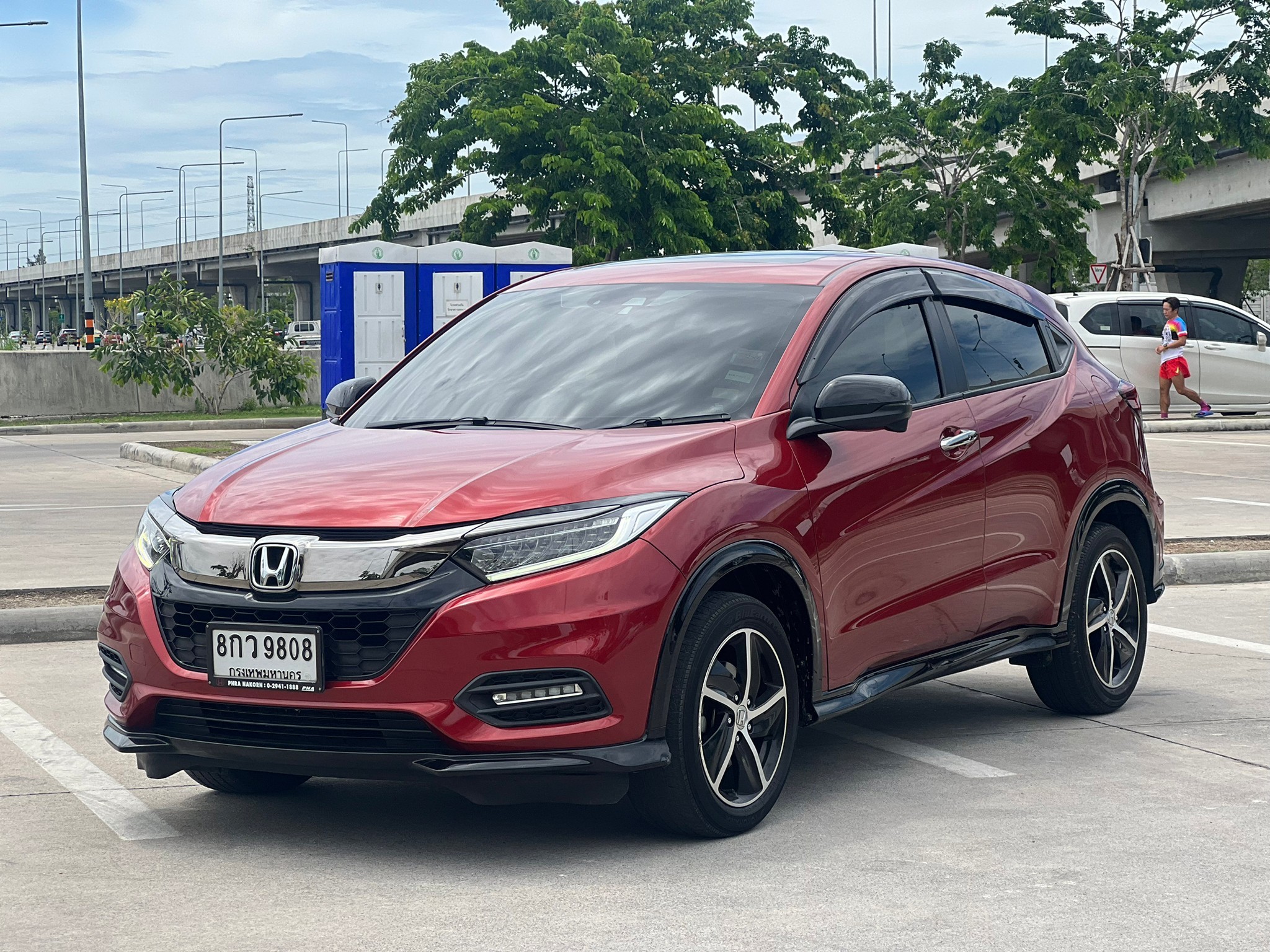 Buy used honda hr-v red car in bangkok in bangkok suekairod