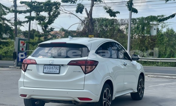ซื้อ รถมือสอง Honda HR-V ขาว รถยนต์ ใน %{เมือง} ใน กรุงเทพมหานคร ซื้อ รถมือสอง Honda HR-V ขาว รถยนต์ ใน %{เมือง} ใน กรุงเทพมหานคร