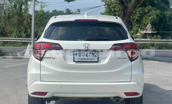 ซื้อ รถมือสอง Honda HR-V ขาว รถยนต์ ใน %{เมือง} ใน กรุงเทพมหานคร ซื้อ รถมือสอง Honda HR-V ขาว รถยนต์ ใน %{เมือง} ใน กรุงเทพมหานคร