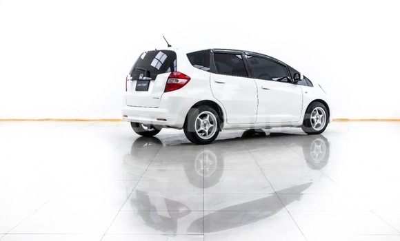 ซื้อ รถมือสอง Honda Jazz ขาว รถยนต์ ใน %{เมือง} ใน กรุงเทพมหานคร ซื้อ รถมือสอง Honda Jazz ขาว รถยนต์ ใน %{เมือง} ใน กรุงเทพมหานคร