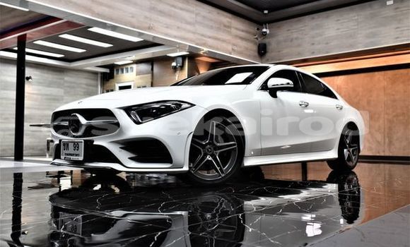 ซื้อ รถมือสอง Mercedes-Benz CLS-klasse ขาว รถยนต์ ใน %{เมือง} ใน กรุงเทพมหานคร