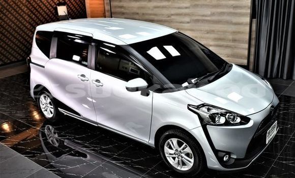 ซื้อ รถมือสอง Toyota Sienta เงิน รถยนต์ ใน %{เมือง} ใน กรุงเทพมหานคร ซื้อ รถมือสอง Toyota Sienta เงิน รถยนต์ ใน %{เมือง} ใน กรุงเทพมหานคร