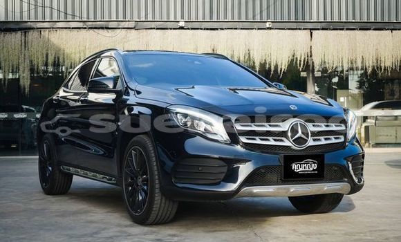 ซื้อ รถมือสอง Mercedes-Benz GLA-klasse สีดำ รถยนต์ ใน %{เมือง} ใน กรุงเทพมหานคร