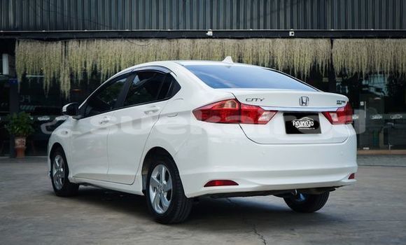 Buy Used Honda City White Car in Bangkok in Bangkok Buy Used Honda City White Car in Bangkok in Bangkok