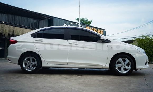 Buy Used Honda City White Car in Bangkok in Bangkok Buy Used Honda City White Car in Bangkok in Bangkok