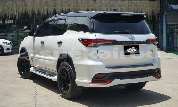 ซื้อ รถมือสอง Toyota Fortuner ขาว รถยนต์ ใน %{เมือง} ใน กรุงเทพมหานคร ซื้อ รถมือสอง Toyota Fortuner ขาว รถยนต์ ใน %{เมือง} ใน กรุงเทพมหานคร