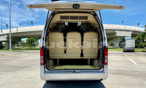 ซื้อ รถมือสอง Toyota Commuter เงิน รถยนต์ ใน %{เมือง} ใน กรุงเทพมหานคร ซื้อ รถมือสอง Toyota Commuter เงิน รถยนต์ ใน %{เมือง} ใน กรุงเทพมหานคร