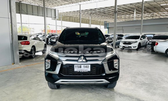 Buy Used Mitsubishi Pajero Sport Black Car in Bangkok in Bangkok Buy Used Mitsubishi Pajero Sport Black Car in Bangkok in Bangkok