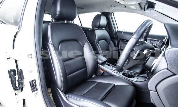 ซื้อ รถมือสอง Mercedes-Benz GLA-klasse ขาว รถยนต์ ใน %{เมือง} ใน กรุงเทพมหานคร ซื้อ รถมือสอง Mercedes-Benz GLA-klasse ขาว รถยนต์ ใน %{เมือง} ใน กรุงเทพมหานคร