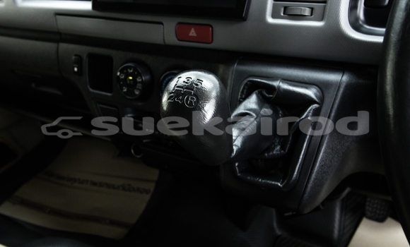 Buy Used Toyota Commuter White Car in Bangkok in Bangkok Buy Used Toyota Commuter White Car in Bangkok in Bangkok