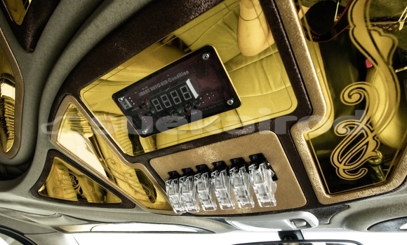 Buy Used Toyota Commuter White Car in Bangkok in Bangkok Buy Used Toyota Commuter White Car in Bangkok in Bangkok