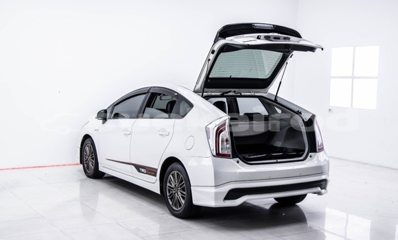 Buy Used Toyota Prius White Car in Bangkok in Bangkok Buy Used Toyota Prius White Car in Bangkok in Bangkok
