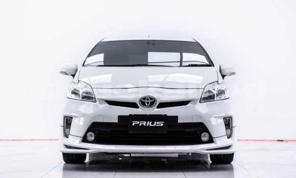 Buy Used Toyota Prius White Car in Bangkok in Bangkok Buy Used Toyota Prius White Car in Bangkok in Bangkok