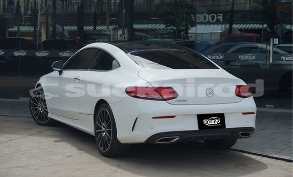 Buy Used Mercedes-Benz C250 coupe White Car in Bangkok in Bangkok Buy Used Mercedes-Benz C250 coupe White Car in Bangkok in Bangkok