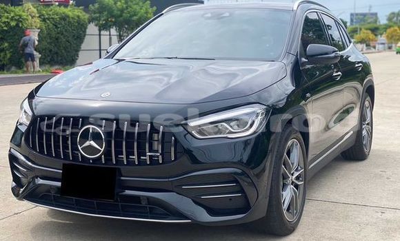 Buy Used Mercedes-Benz GLA-klasse Black Car in Bangkok in Bangkok