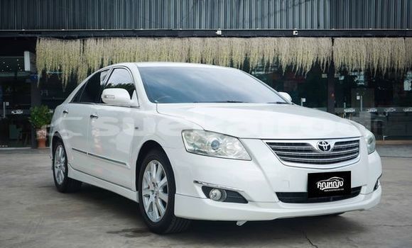 ซื้อ รถมือสอง Toyota Camry ขาว รถยนต์ ใน %{เมือง} ใน กรุงเทพมหานคร
