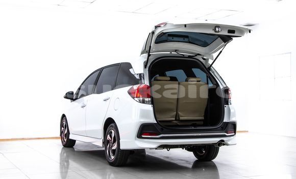 ซื้อ รถมือสอง Honda Mobilio ขาว รถยนต์ ใน %{เมือง} ใน กรุงเทพมหานคร ซื้อ รถมือสอง Honda Mobilio ขาว รถยนต์ ใน %{เมือง} ใน กรุงเทพมหานคร