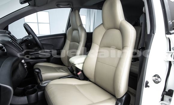 ซื้อ รถมือสอง Honda Mobilio ขาว รถยนต์ ใน %{เมือง} ใน กรุงเทพมหานคร ซื้อ รถมือสอง Honda Mobilio ขาว รถยนต์ ใน %{เมือง} ใน กรุงเทพมหานคร