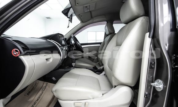 ซื้อ รถมือสอง Mitsubishi Pajero สีน้ำตาล รถยนต์ ใน %{เมือง} ใน กรุงเทพมหานคร ซื้อ รถมือสอง Mitsubishi Pajero สีน้ำตาล รถยนต์ ใน %{เมือง} ใน กรุงเทพมหานคร