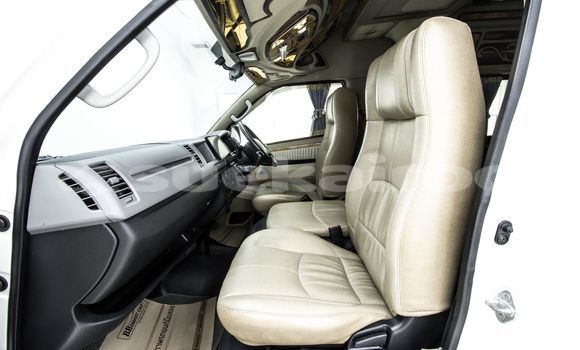 ซื้อ รถมือสอง Toyota Commuter ขาว รถยนต์ ใน %{เมือง} ใน กรุงเทพมหานคร ซื้อ รถมือสอง Toyota Commuter ขาว รถยนต์ ใน %{เมือง} ใน กรุงเทพมหานคร